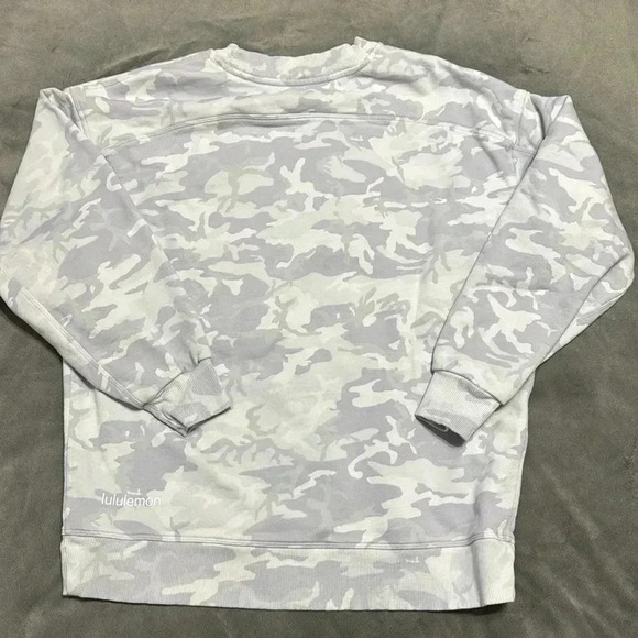 Lululemon Perfectly Oversized Crew​ - Picture 2 of 5